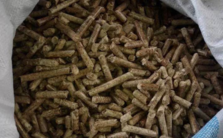 竹屑顆粒機(jī)產(chǎn)品