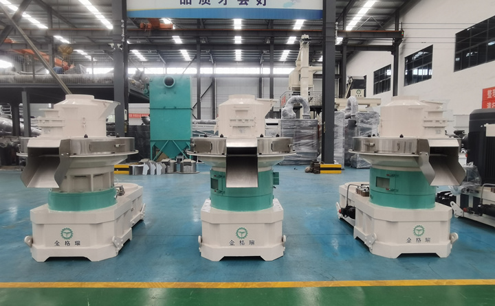 木屑顆粒機(jī)工作中會(huì)遇到各種問(wèn)題，如何解決？下面為大家介紹一下，在生產(chǎn)過(guò)程中經(jīng)常遇到的問(wèn)題